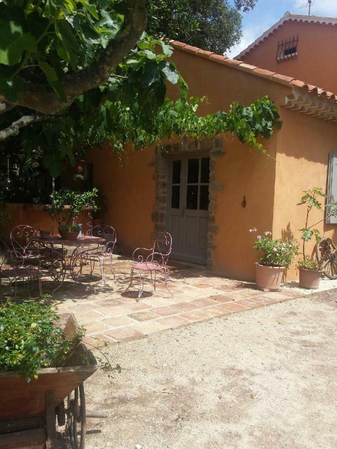 Les Anes De Petit Jean Hotell Pierrefeu-du-Var Exteriör bild